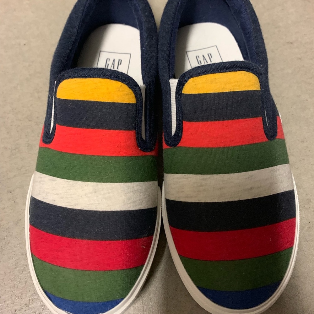 GAP kids rainbow slip on flats sneakers
